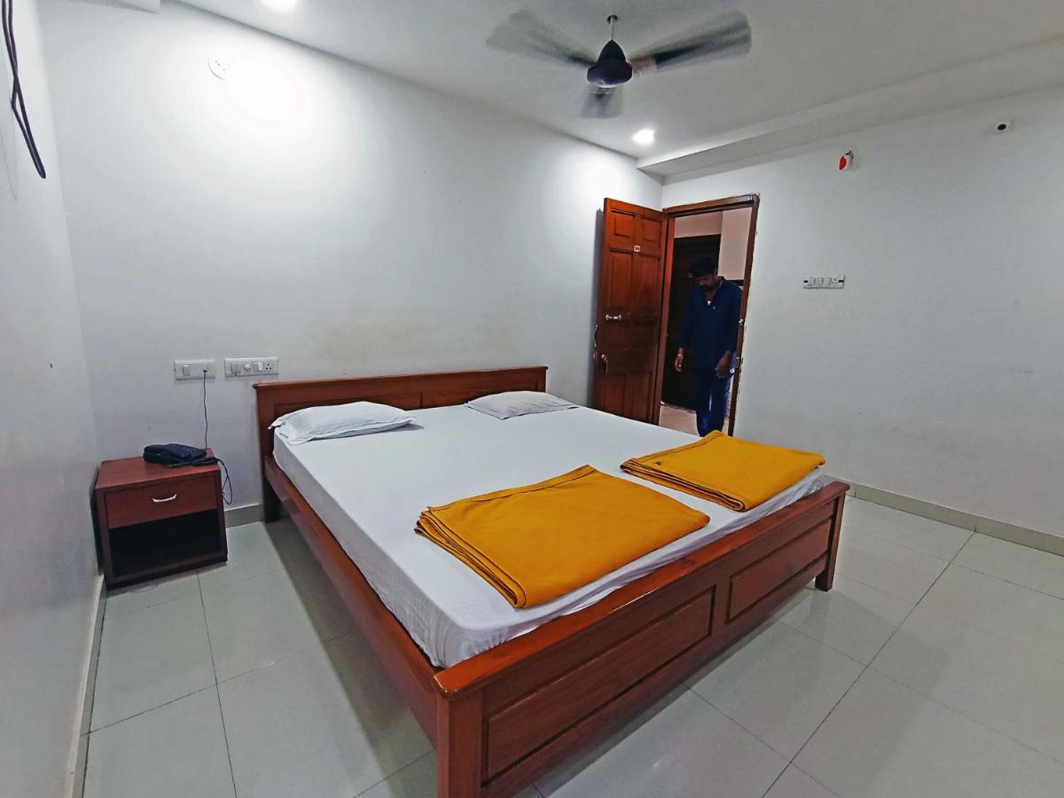 Staymaker Shri Shakti Residency Hubli Exterior foto